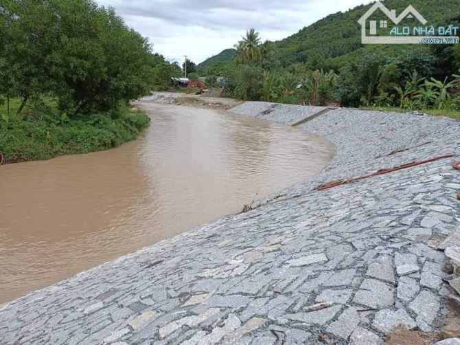 Bán lô đất thích hợp xây biệt thự vườn Diên Tân - sau giáp suối mát mẻ chỉ 890 triệu - 4