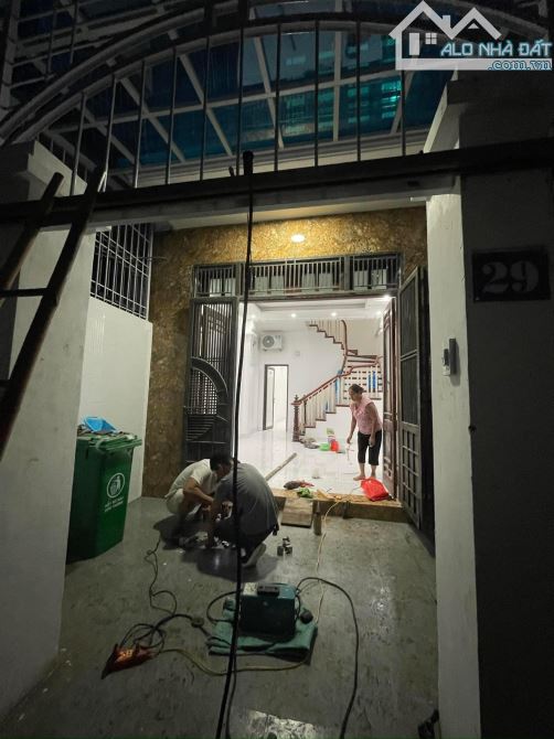 Bán nhà Minh Khai 57m2, 4T, MT 4m 6 phòng cho thuê, vị trí đẹp. Giá 7.75 tỷ - 1