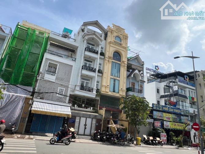 Nhà MT phạm huy thông có thang máy, DT 85m2, Giá 17.5tỷ