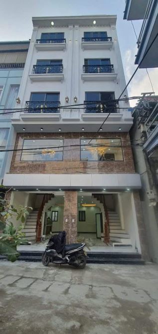 Nhà đẹp Xuân Phương 36M 5 Tầng, 2 mặt tiền, ô tô đỗ sát nhà giá 7 tỷ