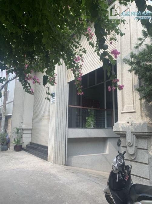 CÁCH MẠNG THÁNG 8, T N BÌNH, DT:200M2, TIỆN X Y BUILDING HOẶC BIỆT THỰ, GIÁ CHỈ 28 TỶ TL - 1