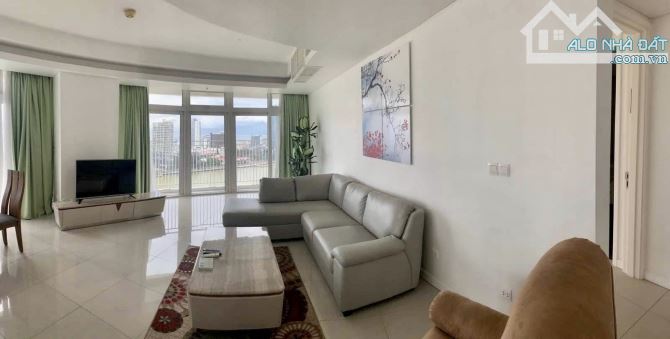 Bán Căn hộ cao cấp Azura. Tầng Cao View trực diện sông Hàn cực đẹp. Đang cho thuê 2300usd - 1