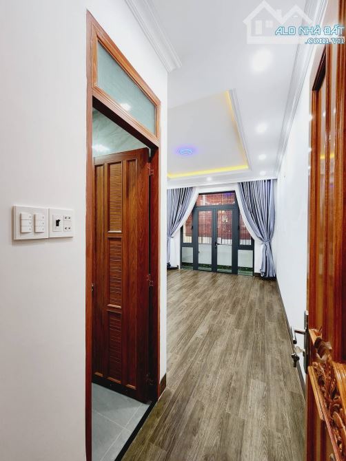 ( RẺ ĐẸP ) Nhà Mặt Tiền Đường Trần Phú , 68m2 , 3 Tầng , Cách Biển Xuân Diệu 500m , 9,9 Tỷ - 1