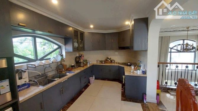 🏡 VILA GÓC 2MT - TÂN CỔ ĐIỂN- TRANG BỊ NỘI THẤT XỊN XÒ- ĐƯỜNG THỐNG NHẤT - 2