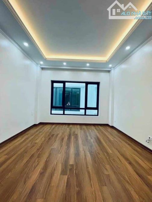 Bán Nhà Ngõ 23 Bồ Đề, Long Biên, 31m2, 5 Tầng, Phân Lô, Ô Tô, Full Đồ, Nhỉnh5 Tỷ - 2