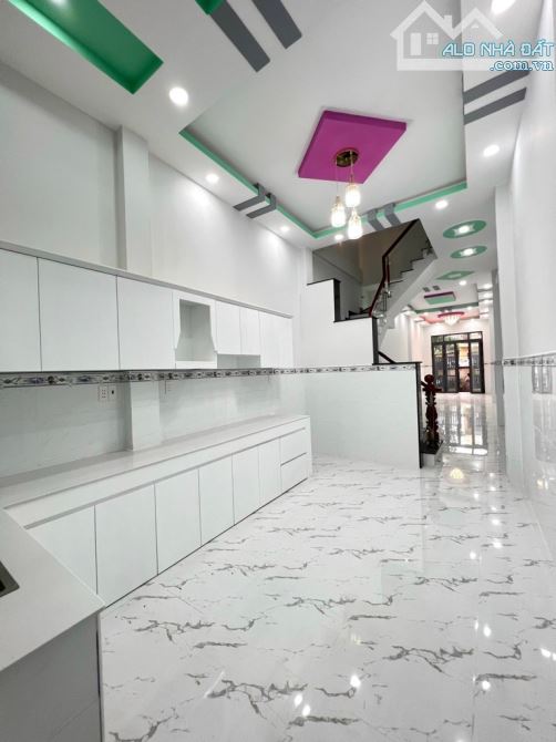 Bán nhà 4 lầu Lương Văn Can Q8 , 85m2 , hẻm xe hơi , nhà mới ở ngay , nhỉnh 5 tỷ - 2