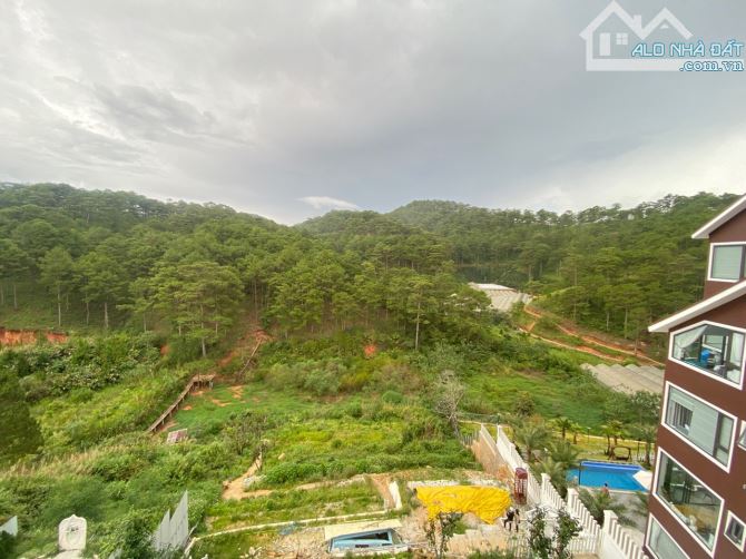 Bán đất tặng nhà khu du lịch nổi tiếng Đà Lat - Hoàng Hoa Thám view thông xanh 5000m2 45ty - 2