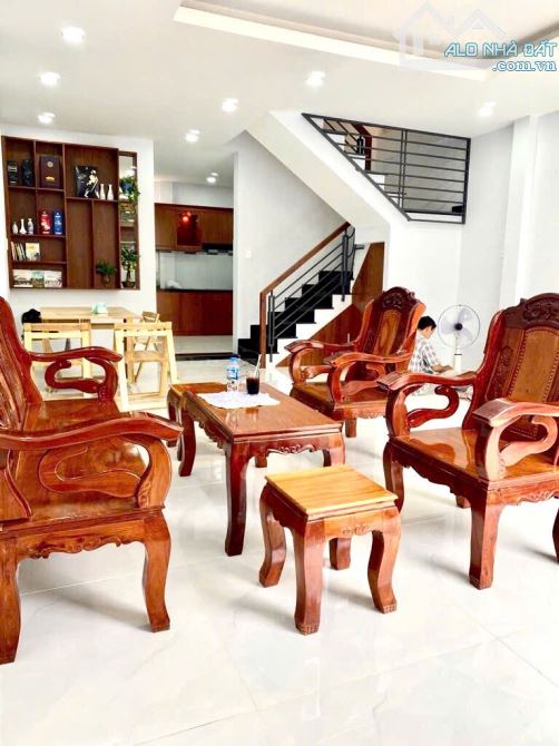 Tân hoà đông, Chiến lược, 55m2 ngang 5m, 3 tầng nhỉnh 5 tỷ - 2