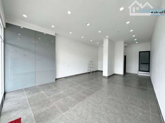 Nhà mặt tiền đường số 7 khu Tên Lửa.130m2 chỉ: 9 tỷ - 3