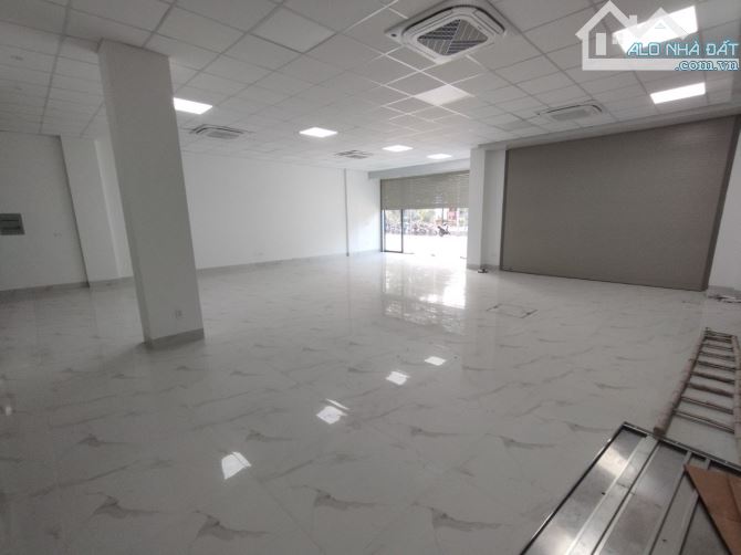 Cho thuê nhà mặt phố Tố Hữu, HÀ Đông, Hà Nội.Dt 80m2x6 tầng, mt 6m, có thang máy, giá 60tr - 4