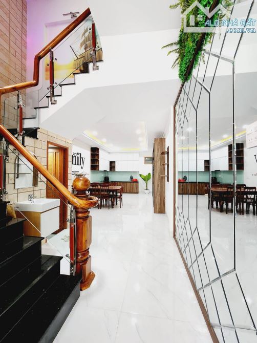 ( RẺ ĐẸP ) Nhà Mặt Tiền Đường Trần Phú , 68m2 , 3 Tầng , Cách Biển Xuân Diệu 500m , 9,9 Tỷ - 4