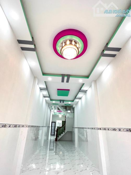Bán nhà 4 lầu Lương Văn Can Q8 , 85m2 , hẻm xe hơi , nhà mới ở ngay , nhỉnh 5 tỷ - 4