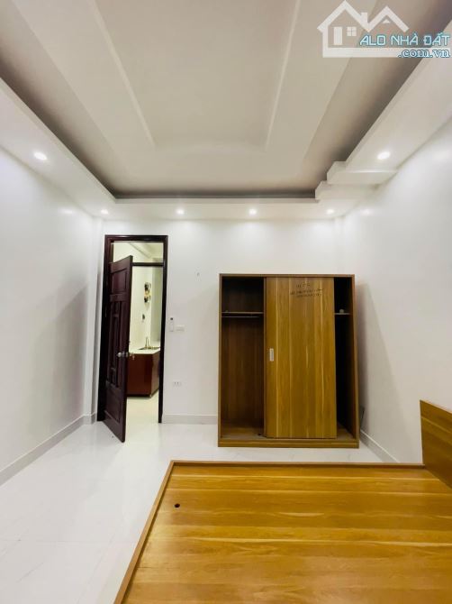 Bán nhà Minh Khai 57m2, 4T, MT 4m 6 phòng cho thuê, vị trí đẹp. Giá 7.75 tỷ - 6