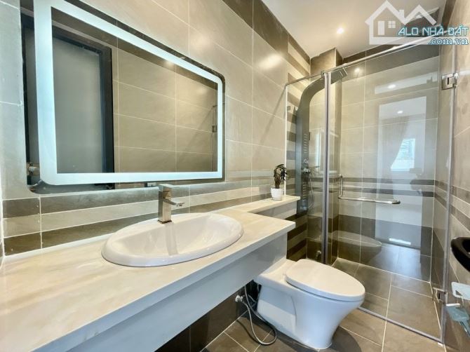 Nhà đẹp Xuân Phương 36M 5 Tầng, 2 mặt tiền, ô tô đỗ sát nhà giá 7 tỷ - 6