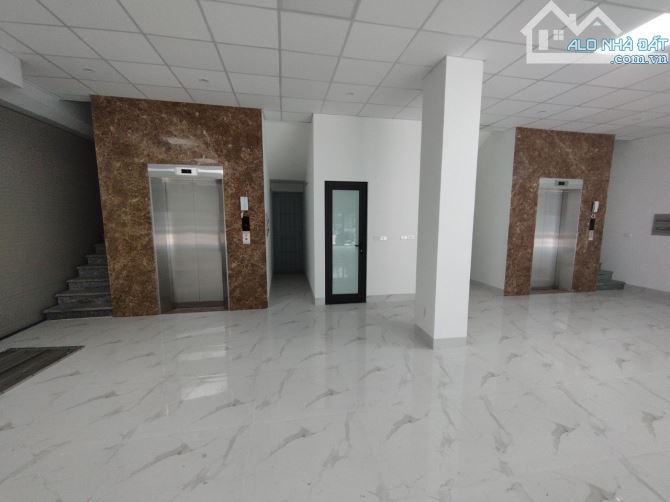 Cho thuê nhà mặt phố Tố Hữu, HÀ Đông, Hà Nội.Dt 80m2x6 tầng, mt 6m, có thang máy, giá 60tr - 8