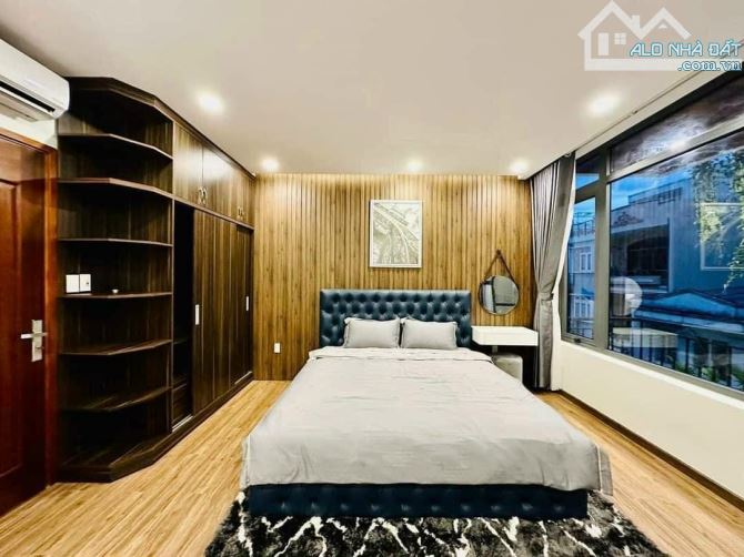 Tôi cần bán gấp căn 70m2 đường số 6, Thủ Đức. Có sổ sẵn, đường 6m. Bán nhanh giá 5,9 tỷ - 9