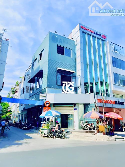 Cho Thuê Nhà GÓC 2MT: 423-423A Sư Vạn Hạnh - Quận 10 ( Ngay Vạn Hạnh Mall )