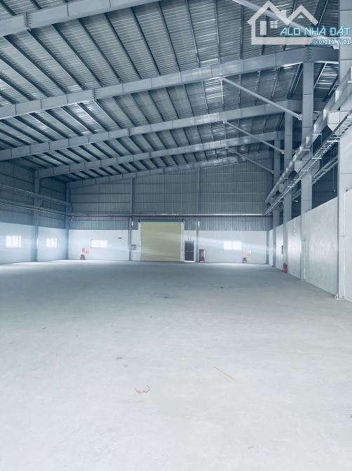 Cho thuê 1200m2 có PCCC,ray cẩu trục gần Hà Nội.