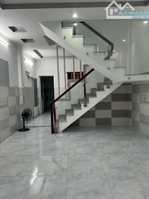 Nhà riêng RỘNG_RẺ_RÕ RÀNG PHÁP LÝ tại Nguyễn Thanh Tuyền, 50m2*2T, ngang 4.2, ô tô đỗ