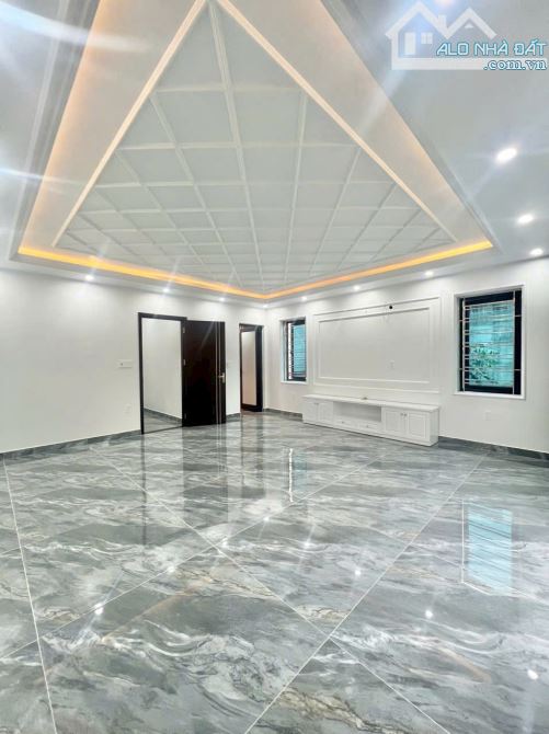 Bán nhà 4 tầng lô góc 60m2 thang máy chờ TĐC Xi  Măng Sở Dầu, Hồng Bàng, Hải Phòng. 6,3 tỷ