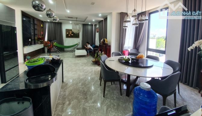 Bán Nhà 2Măt Tiền Ngang 11m Đường N1 KDC D2D P. Thống Nhất, Biên Hoà, 600m2 Giá 35 tỷ