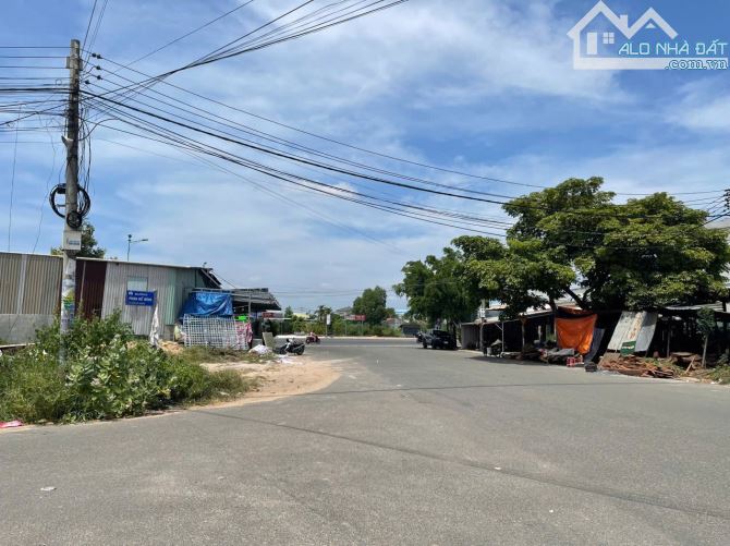 🏅 Cần bán lô góc 2 mặt tiền Nguyễn Văn Linh KDC Phú Tài Thành Phố Phan Thiết - 1