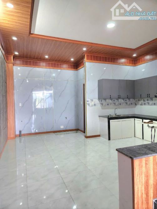 Bán gấp nhà 1 trệt 1 lầu 1 tum, sổ riêng thổ cư gần trường TH Thạnh Phú, TT 600tr nhận nhà - 3