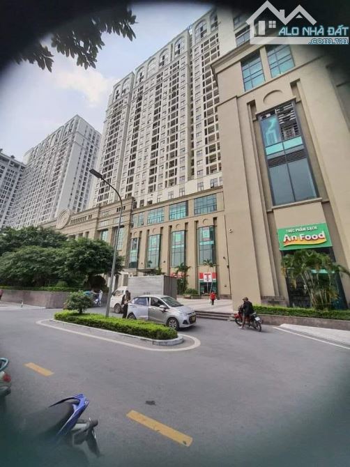 PHẢI NHANH MỚI KỊP BÁN CĂN HỘ CHUNG CƯ CAO CẤP  ROMAN PLAZA TỐ HỮU NHIỀU KHÁCH SĂN TÌM