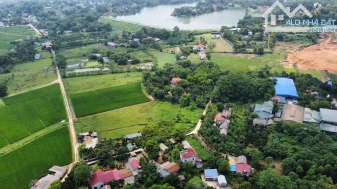 NHỈNH 3TỶ 658M2 85 THỔ CƯ VIEW CÁNH ĐỒNG TẠI TÂN TIẾN CHƯƠNG MỸ HÀ NỘI - 1