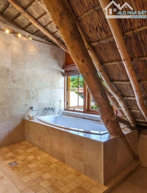 Kinh Doanh Phố Biển Mỹ Khê- Hồ Xuân Hương Quận Ngũ Hành Sơn- 150m2-Ngang10m-Chỉ : 18 Tỷ - 2