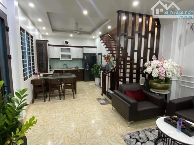NHÀ ĐẸP Ở NGAY - TẶNG NỘI THẤT - Ô TÔ 20M - MỖ LAO - HÀ ĐÔNG - 76M - 4T - NHỈNH 10 TỶ.