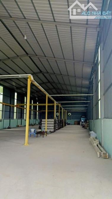 CHO THUÊ 1.000m2  XƯỞNG TÂN UYÊN BÌNH ĐIỆN 75 KWA ĐƯỜNG CONTAINER