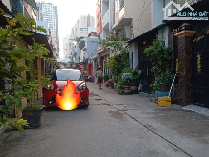 Bán nhà 5 tầng , Gần Tạ Quang Bửu Q8 , hẻm xe hơi , Nhỉnh 9 tỷ