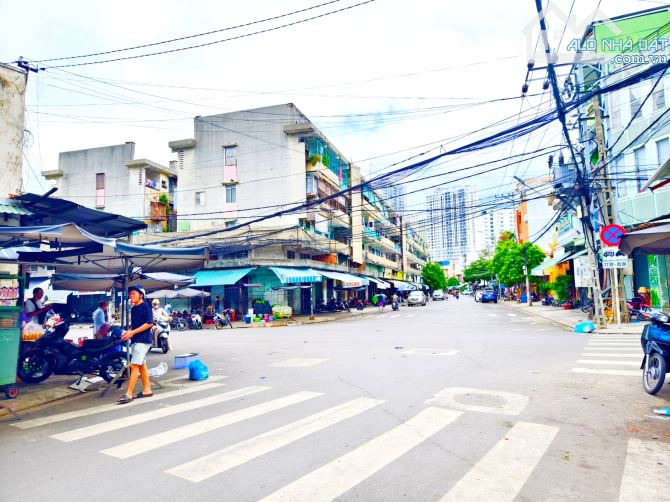 Bán nhà mặt tiền kinh doanh gần bên chợ Đầm, Vạn Thạnh, Nha Trang.   - đường 12m. 7t - 1