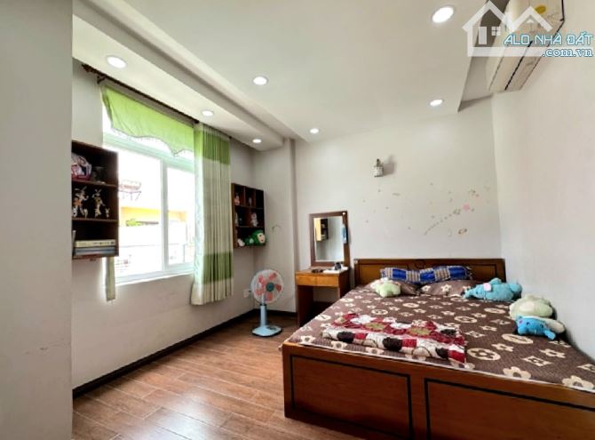 Nhà mới đẹp, đường ô tô 6m, 4 tầng 60m2, Thủ Đức, giá 5,5 tỷ - 1