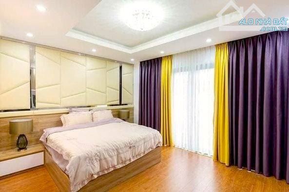 Bán nhà Bát Khối 40m2 x 5T đẹp tuyệt vời, lô góc thoáng sáng - 1