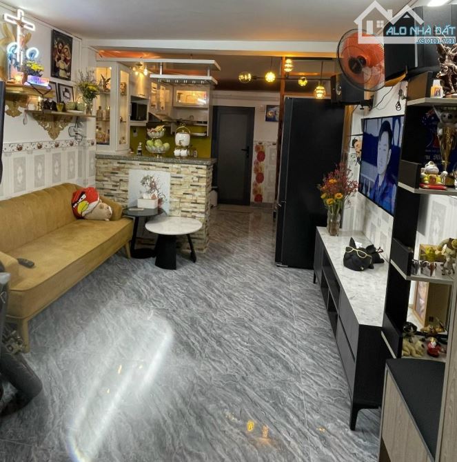 Nhà đẹp full nội thất ở ngay 47m2 , Gần Tạ Quang Bửu Quận 8 , hẻm 3m thông , nhỉnh 4 tỷ - 1