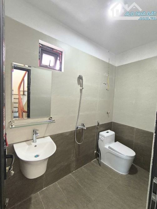 5.45 tỷ nhà 6 tầng phố Thạch Bàn, Long Biên , ô tô, nhà mới, full NT - 1