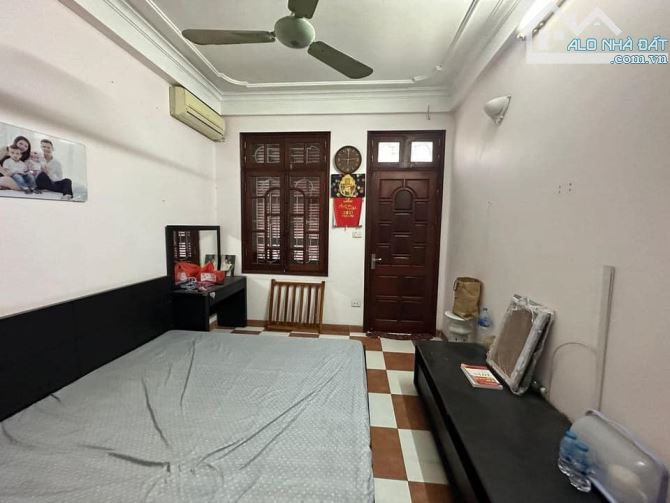 Bán Nhà Tôn Thất Tùng 43m2, 4 Tầng. Ngõ Thông Oto,Kinh Doanh 6,6 Tỷ. - 1