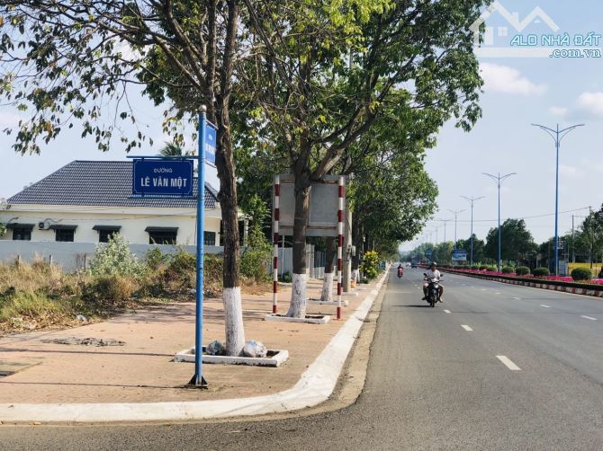 ‼️Bán gấp lô đất Cách biển 7km Lê Văn Một 705m2-3tỷ3 - 3