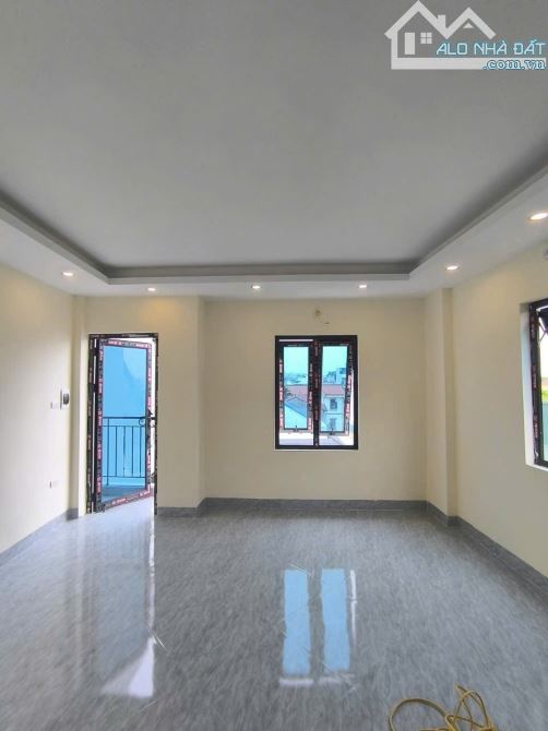 5.45 tỷ nhà 6 tầng phố Thạch Bàn, Long Biên , ô tô, nhà mới, full NT - 4