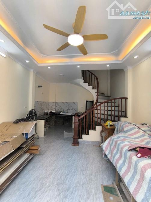 5.45 tỷ nhà 6 tầng phố Thạch Bàn, Long Biên , ô tô, nhà mới, full NT - 5