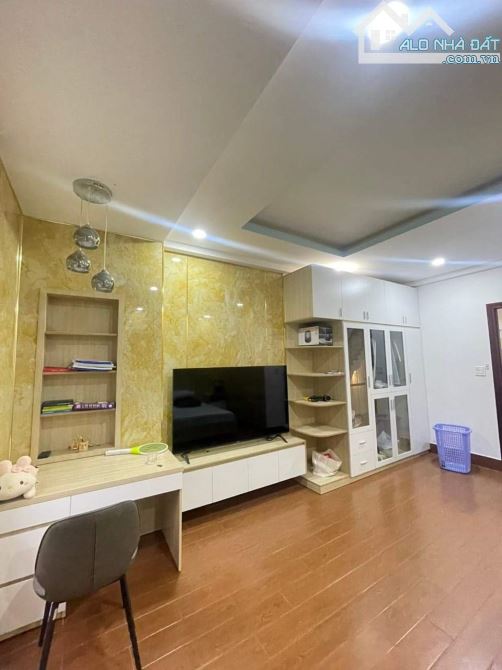 CĂN NHÀ mà RẤT NHIỀU NHÀ ĐẦU TƯ BĐS SĂN TÌM: NHÀ ĐẸP sát BIỂN THANH KHÊ - 75m² ngang 5m - 5