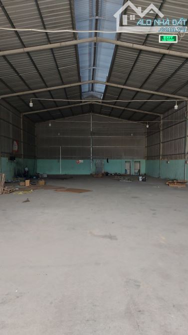 Cho thuê kho xưởng 500m2 ở phường Tân Phước Khánh, Tân Uyên, Bình Dương