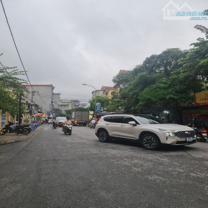 55m2 đất Dương Quang, Gia Lâm, 2 ôtô tránh nhau, kinh doanh nhỏ. Chỉ 2 tỷ x tiểu học. Lh