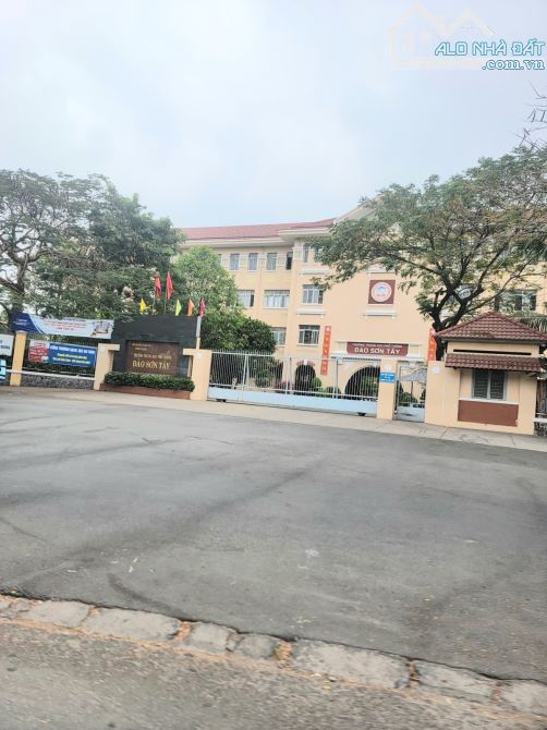 Bán nhà HXH, 90m2, 3 tầng, ngang 5m, Linh Xuán, chỉ 4 x.tỷ - 1