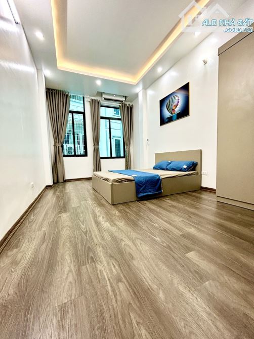 Bán CHDV, dòng tiền, Nguyễn Trãi 50m2, Vuông vắn, Mặt tiền rộng - 1