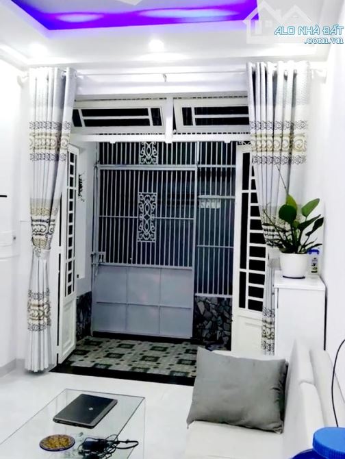 NHÀ ĐẸP  4 TẦNG 30M2 (3x10) SÂN THƯỢNG, VUÔNG VỨC, KHU DÂN TRÍ CAO,  MỚI Ở NGAY NHỈNH 2 TỶ - 1