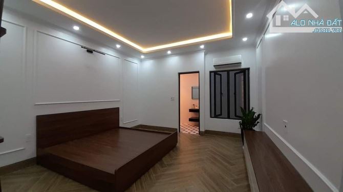 Bán nhà Văn Cao,  Đằng Lâm, Hải An  5 tầng, 112m2, 8,5 tỷ, đường 7m, sân cổng để ô tô. - 1