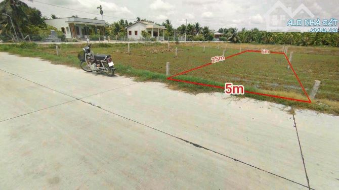 ✨ 5x25m (Thổ Cư 100%), đường Bê Tông 6M, 2 Ôtô né nhau vô tư, sát thị trấn Tân Trụ - 679Tr - 2